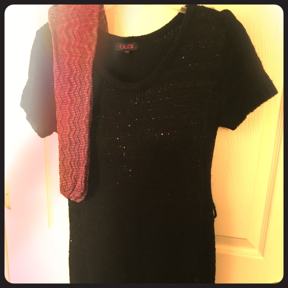 Sparkly short-sleeved sweater dress + leggings